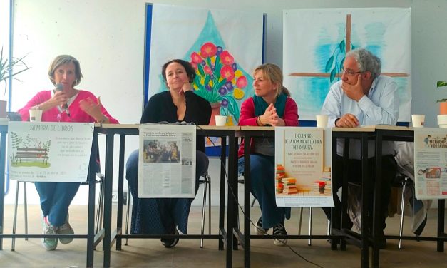 El Día del Libro vuelve a unir al vecindario de Hortaleza