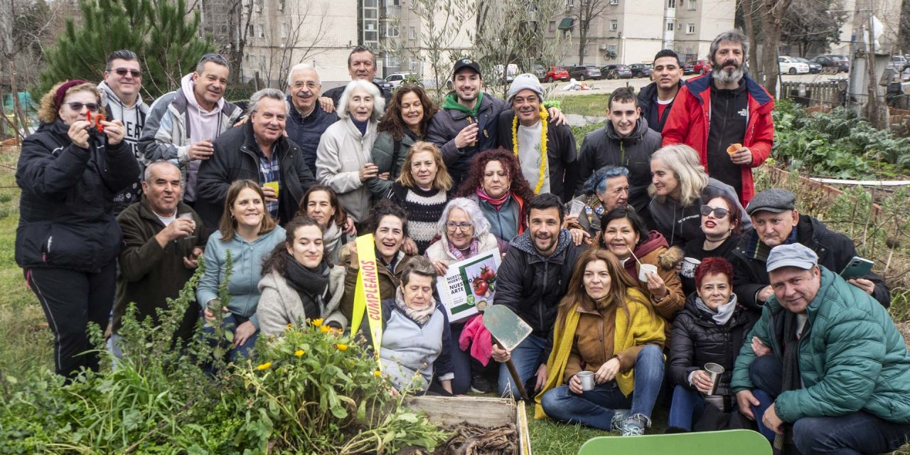 El Huerto Comunitario de Manoteras conmemora una década prodigiosa
