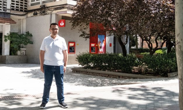 Una empresa de origen hortalino pide que la RAE reconozca la palabra ‘parquetista’