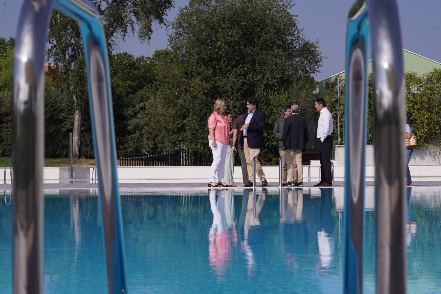 Inmaculada Sanz y David Perez piscinas Luis Aragones