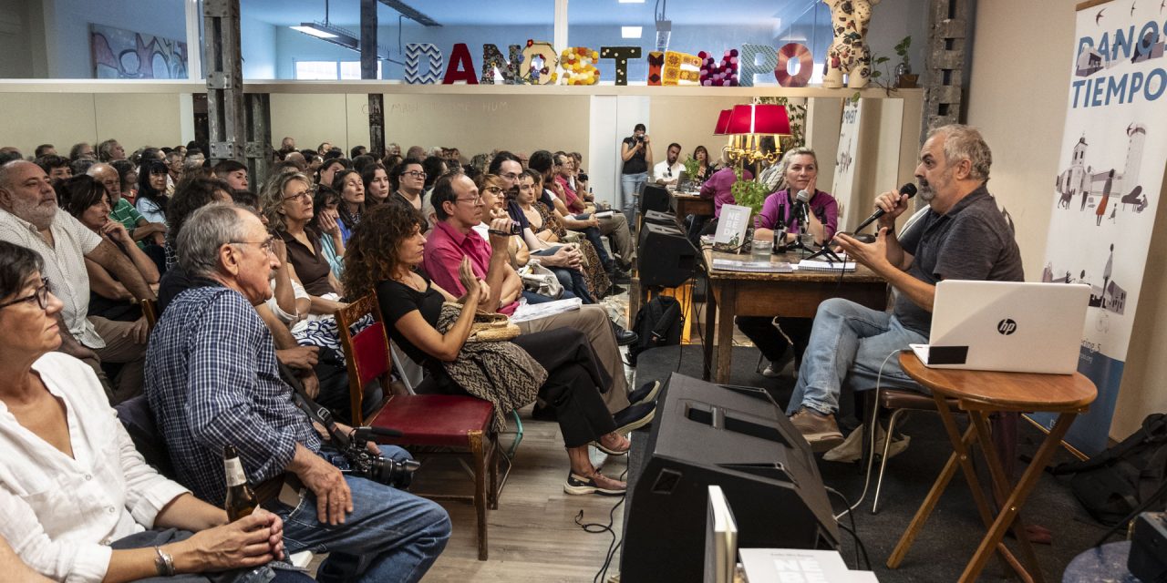 La memoria florece en Hortaleza: Emilio Silva presenta ‘Nébeda’ en Danos Tiempo