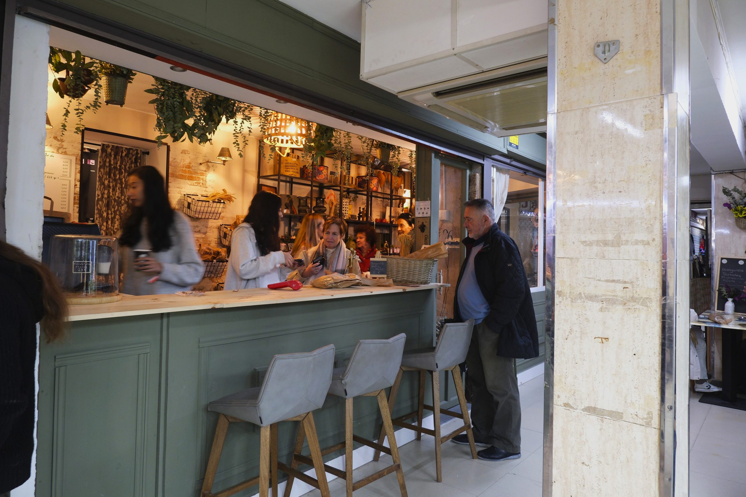 rastrillo solidario Mercado Tradicional de Nápoles 