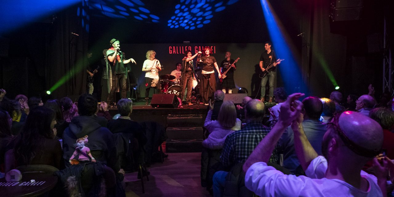 La gran fiesta que calienta la Cabalgata de Hortaleza