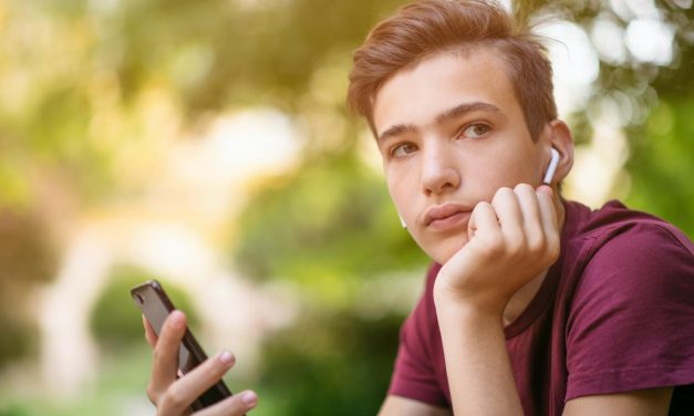 Derecho a crecer sin pantallas